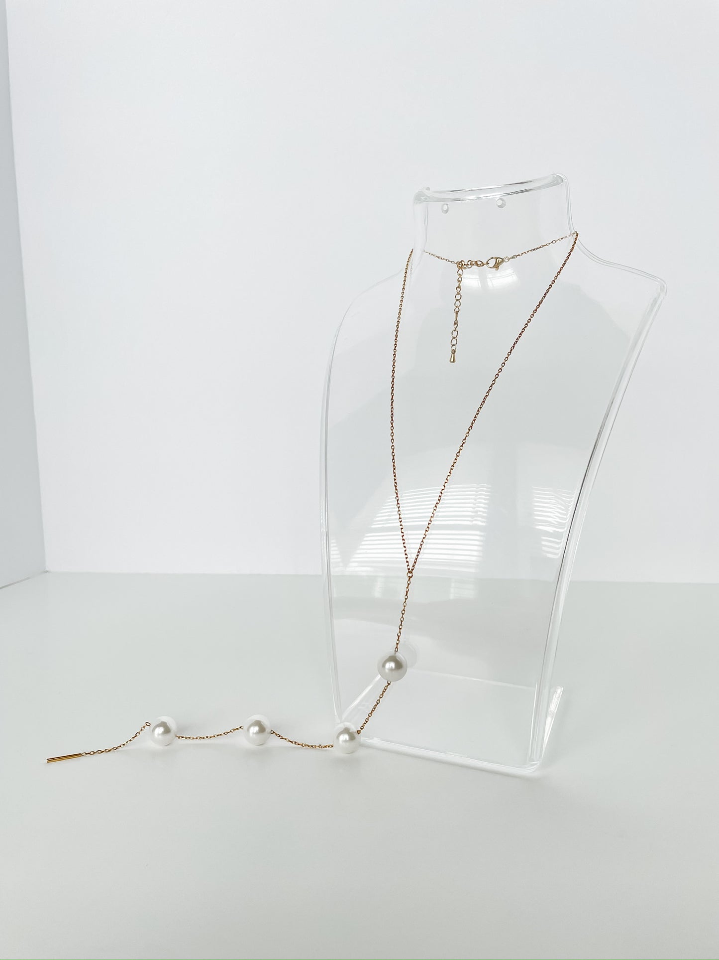 Amelia — Pearl Drop Lariat Necklace