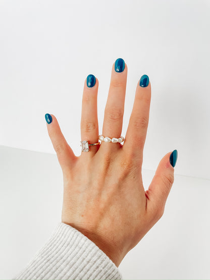 Mila Pearl Stretch Ring