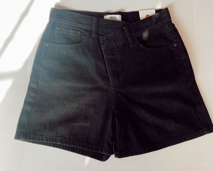 Elizabeth Criss Cross Shorts